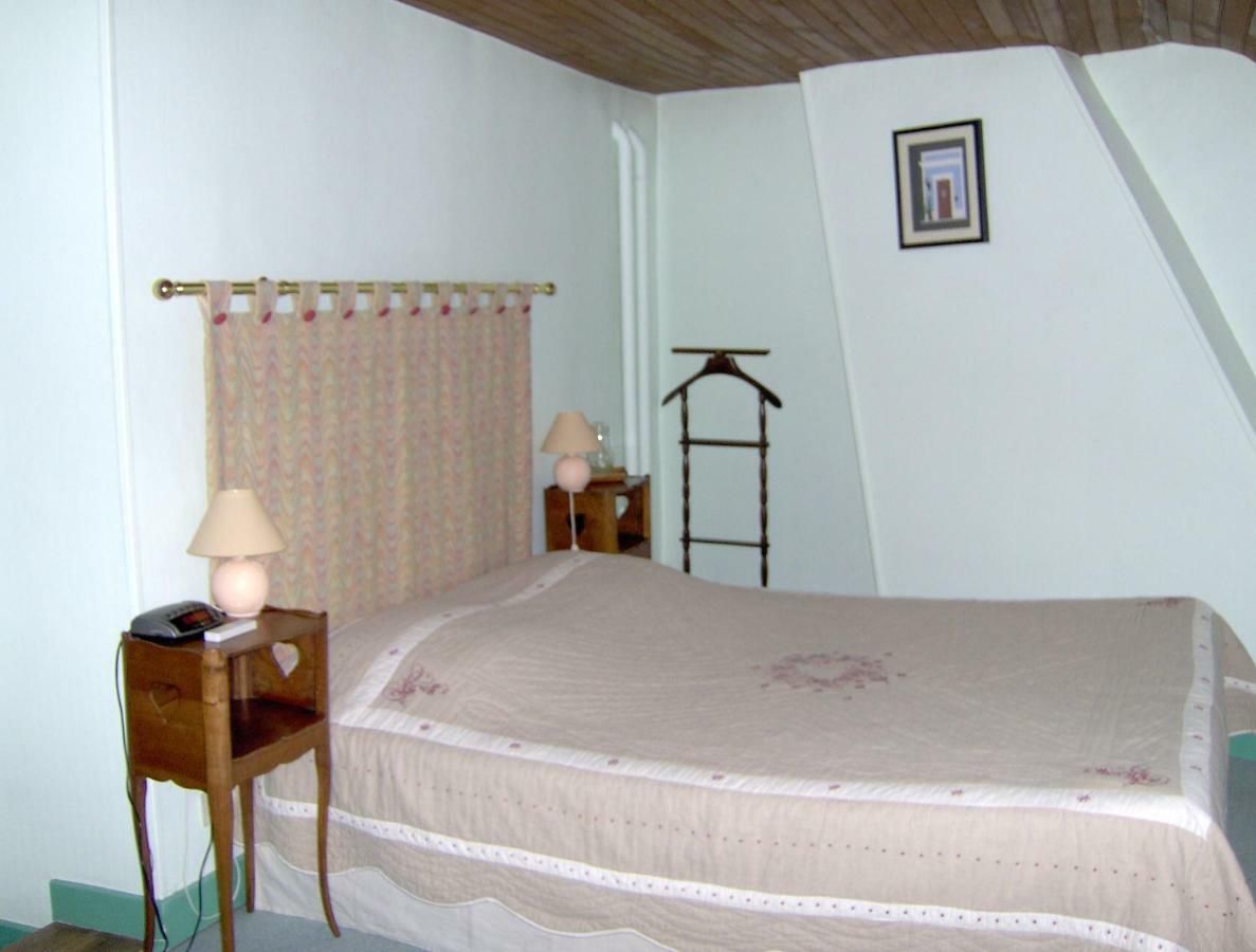 Au Clos Des Colombages Bed & Breakfast Athis ภายนอก รูปภาพ